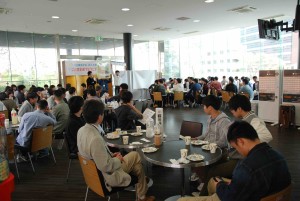 在学生によるプロジェクト共育の説明