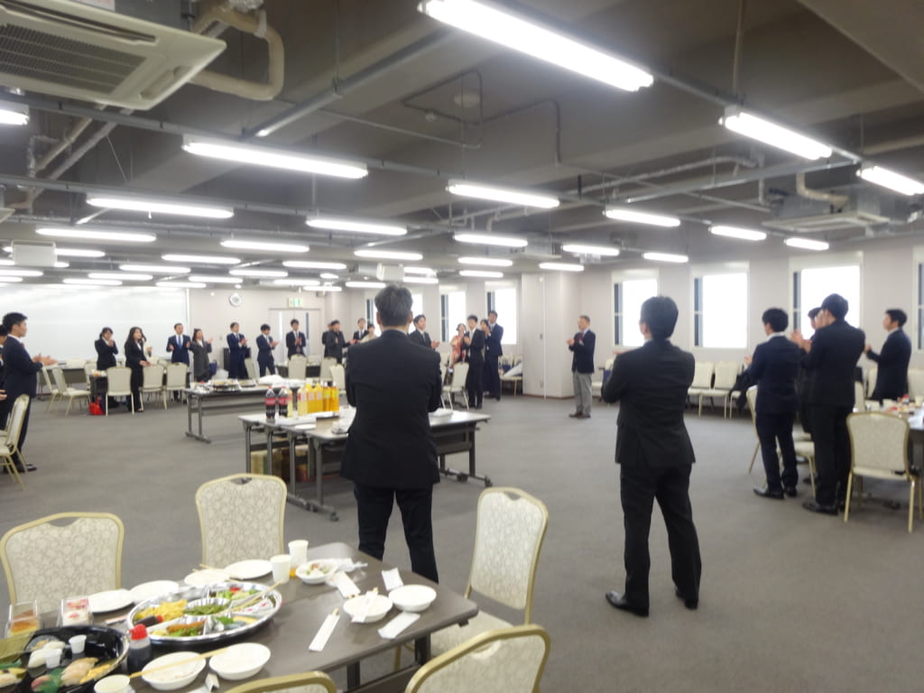 卒業式と商学科卒業記念パーティーが開催されました | 経営学部 商学科 | 大阪産業大学