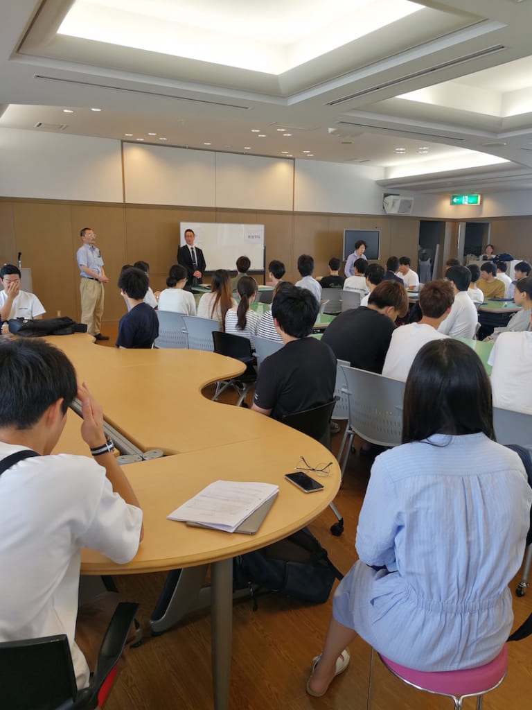 学業優秀賞授与式を開催しました | 経営学部 商学科 | 大阪産業大学
