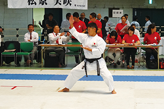 大阪産業大学空手部松原さん世界大会出場