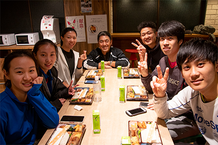 上海外国語大学女子バレーボール部スポーツ交流