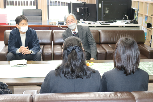 緑風冠高等学校の生徒