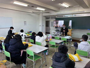 大東市内の小中学生が校外学習